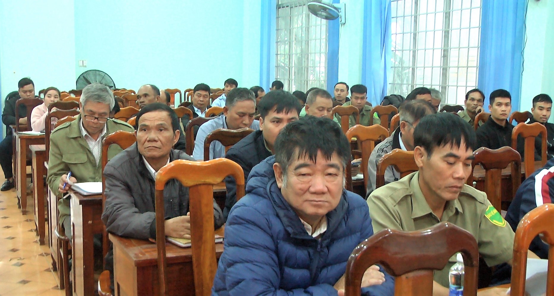 ngoan dunng.00_07_24_22.Still097